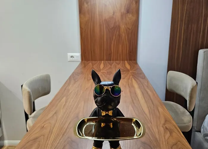 Luxury Square 21, Seven Heavens *