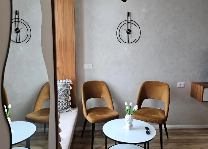 Luxury Square 21, Seven Heavens * Tirana