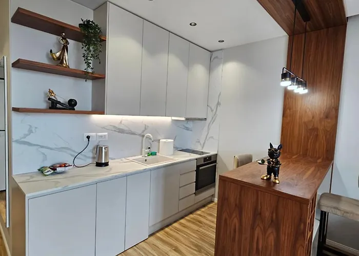 Luxury Square 21, Seven Heavens *